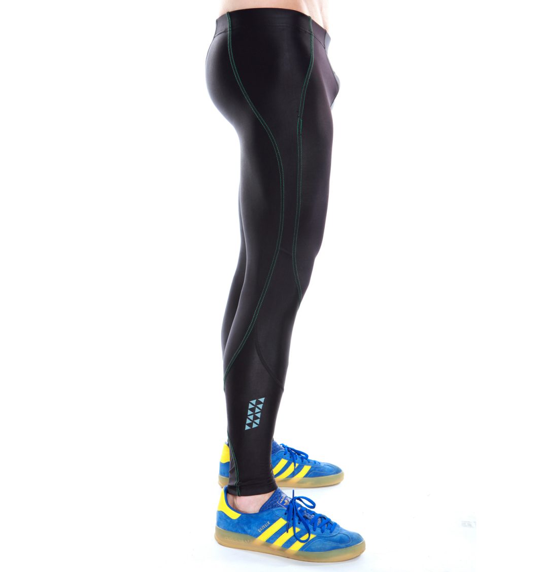 athletic compression leggings